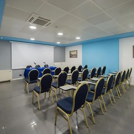 Hotel Ibis Styles Cristal 4*