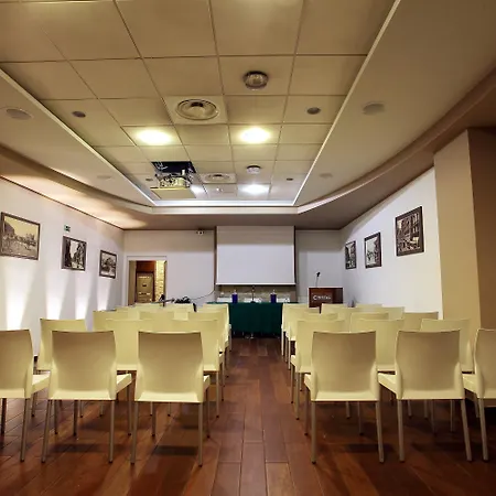 Ibis Styles Cristal Hotel 4*