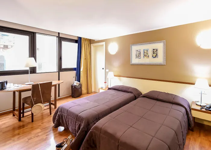 Cristal Hotel 4*